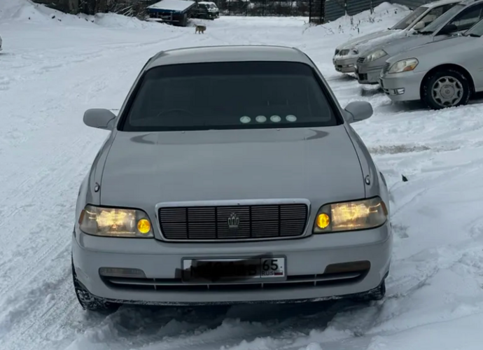 Toyota Crown, 1995