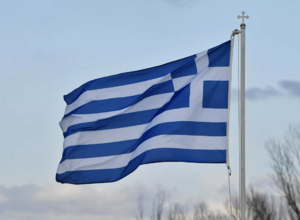 Президент Греции распустила парламент