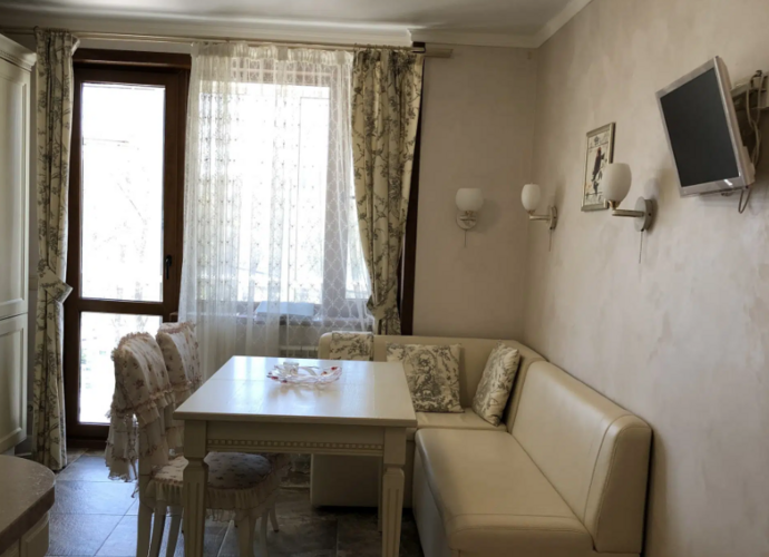 Продаётся 2-комн. квартира, 64 м²