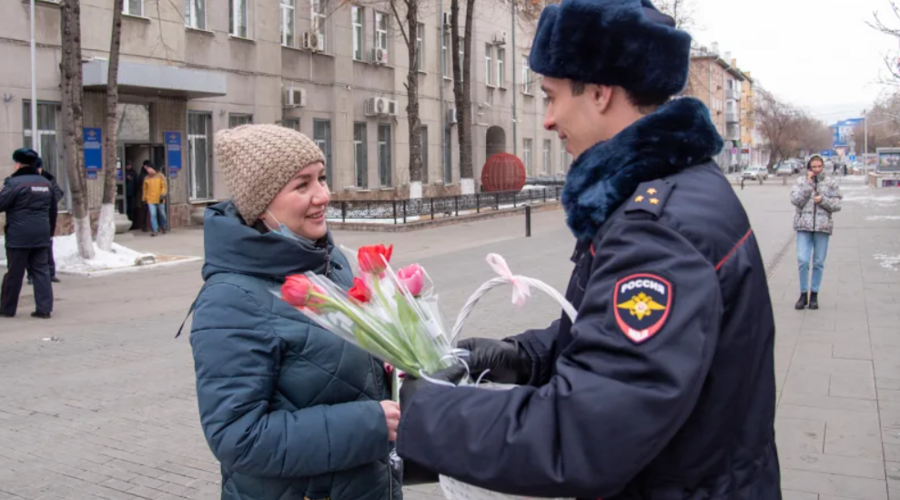 Сахалинские полицейские проводят оперативно-цветочные мероприятия