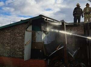 Субботним утром на Сахалине едва не сгорел магазин