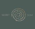 Secret dom