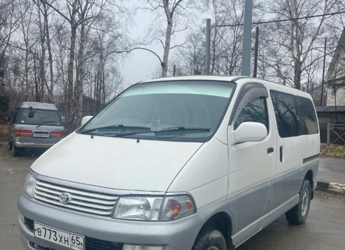 Toyota Hiace, 1998